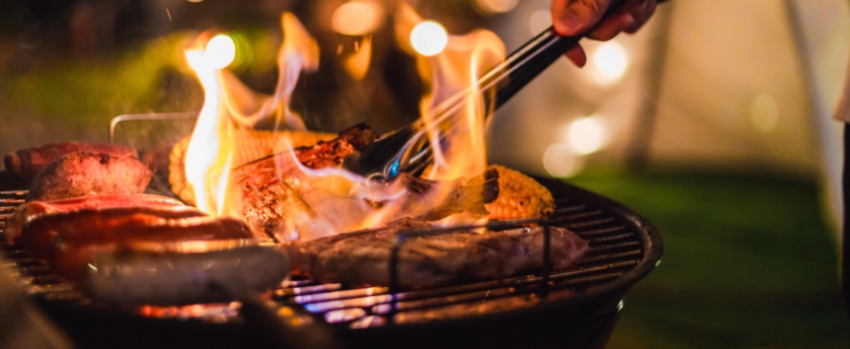 Barbecue fisso o portatile? Pro e contro per scegliere il modello giusto per il tuo giardino