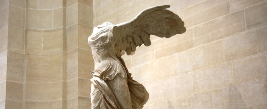 Nike di Samotracia: storia, significato e come inserirla nel tuo giardino