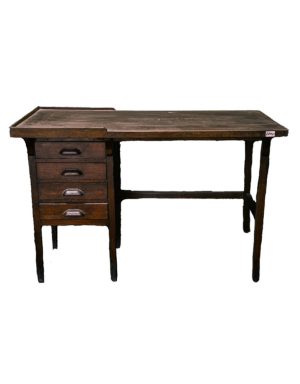 Scrivania in legno