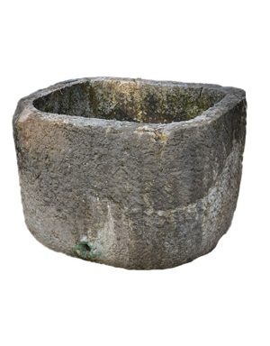 76 Vasca in Sasso
