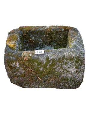 138 Vasca in Sasso
