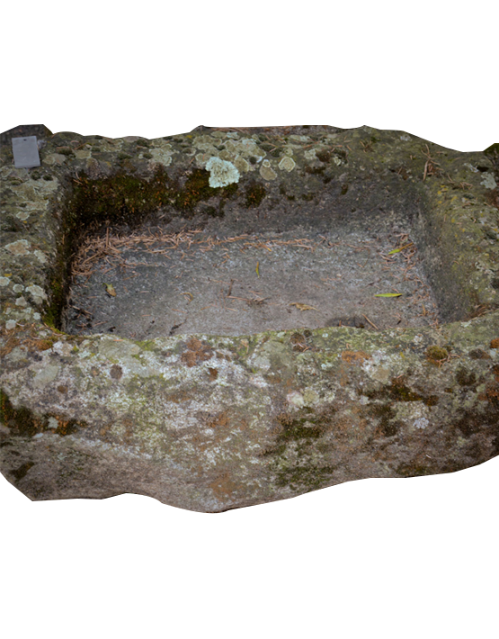 143 Vasca in Sasso