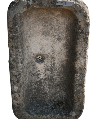 158 Vasca in Sasso
