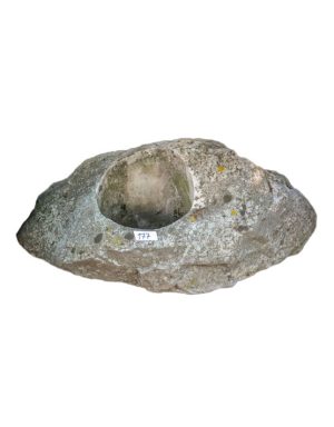 177 Vasca in Sasso