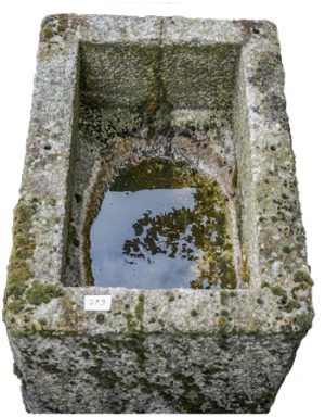 219 Vasca in Sasso