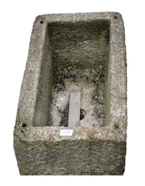221 Vasca in Sasso
