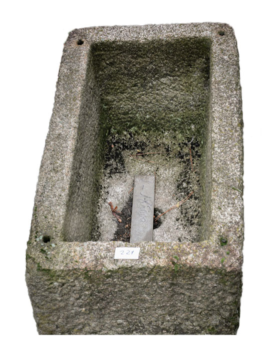 221 Vasca in Sasso