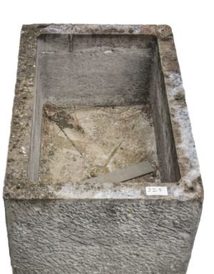 225 Vasca in Sasso