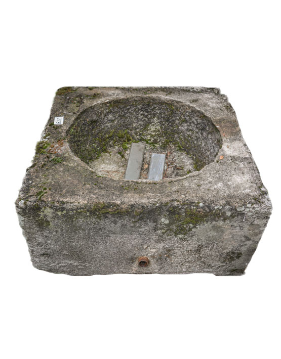 228 Vasca in Sasso