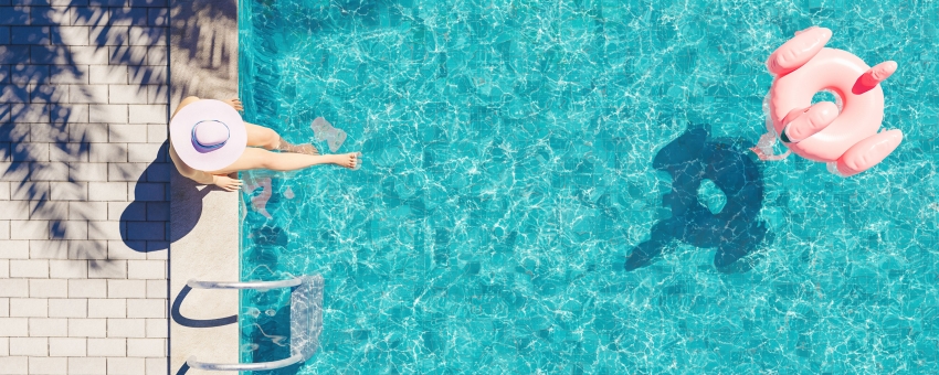 Come arredare il tuo spazio piscina