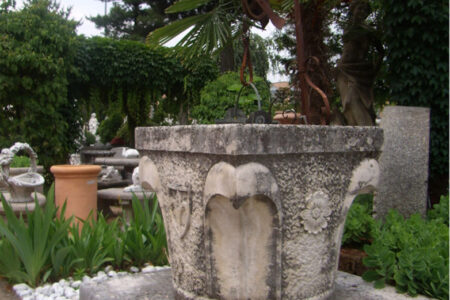Pozzi da giardino: come usarli come elemento decorativo (non solo funzionale)