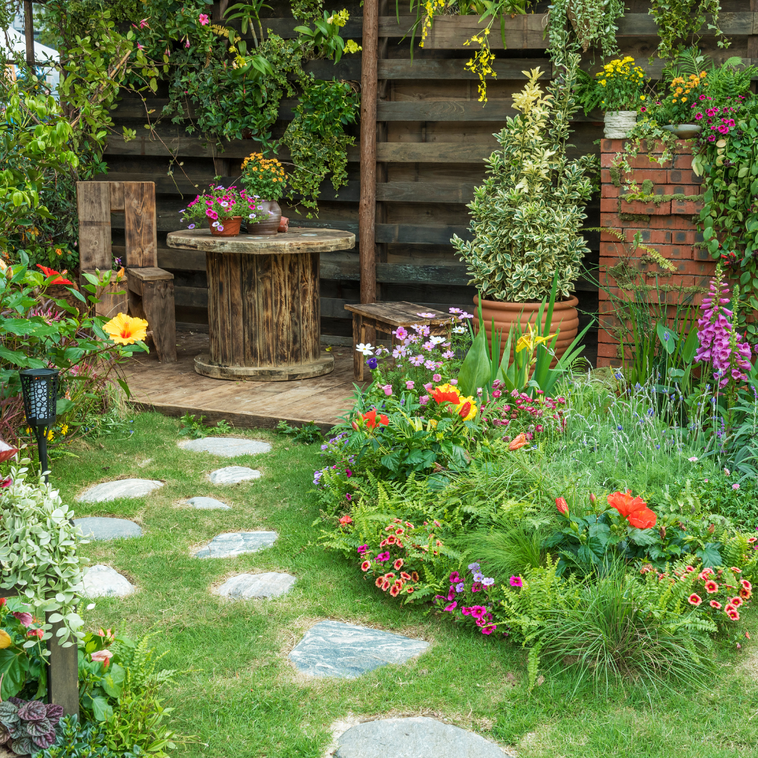 5 lavori da fare in giardino all’inizio della primavera